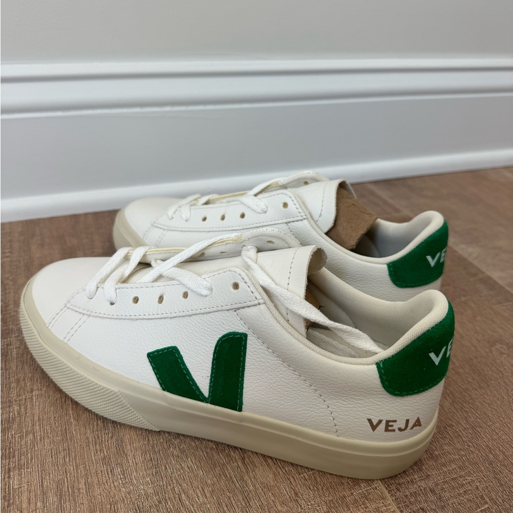 Veja Campo White Green Emeraude Leather Trainers Women's Size US 6 Unisex New